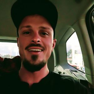 Meet your Posher, Aaron